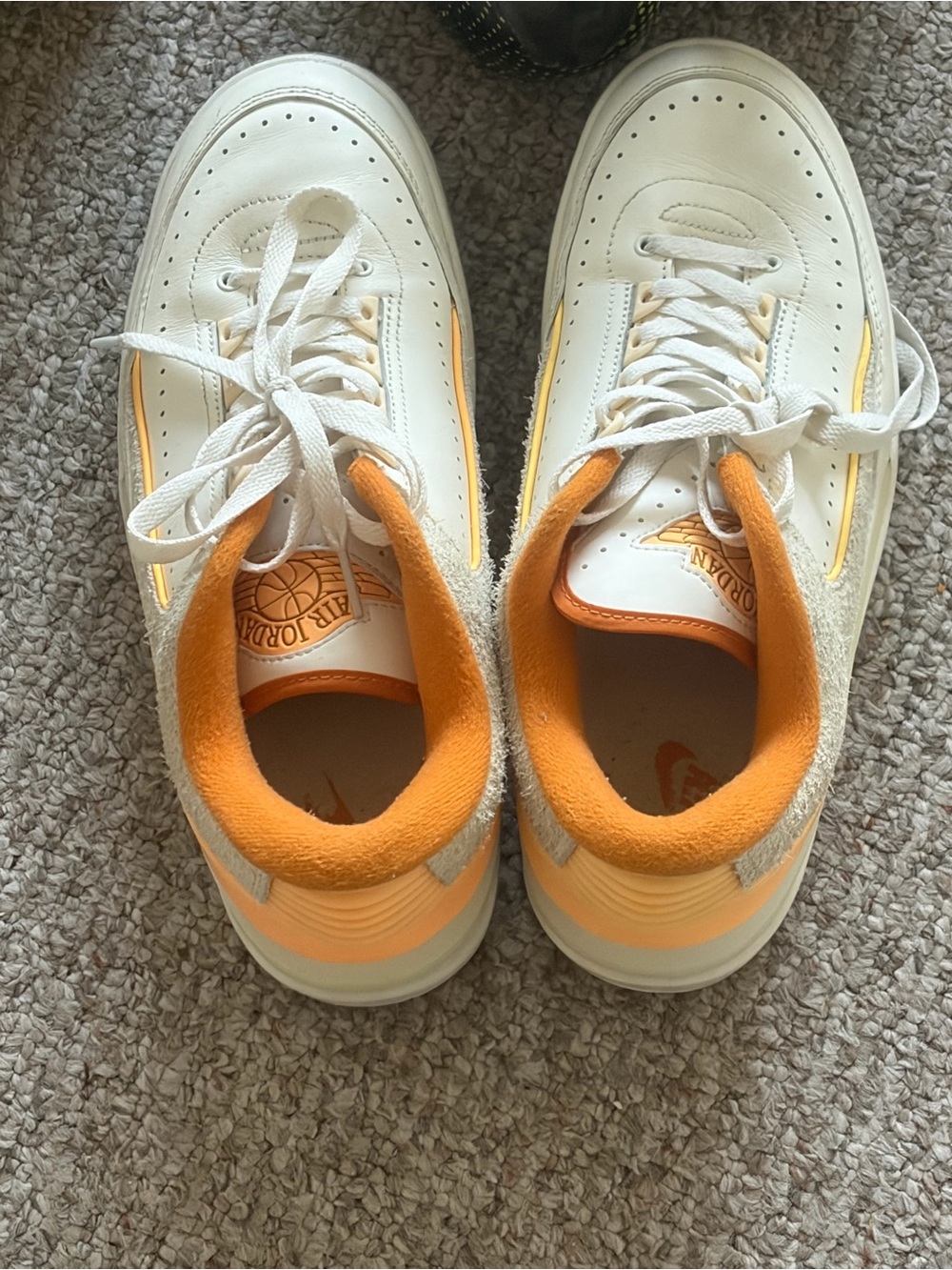 Nike Air Jordan Size 9 US Shoes in White and Orange
